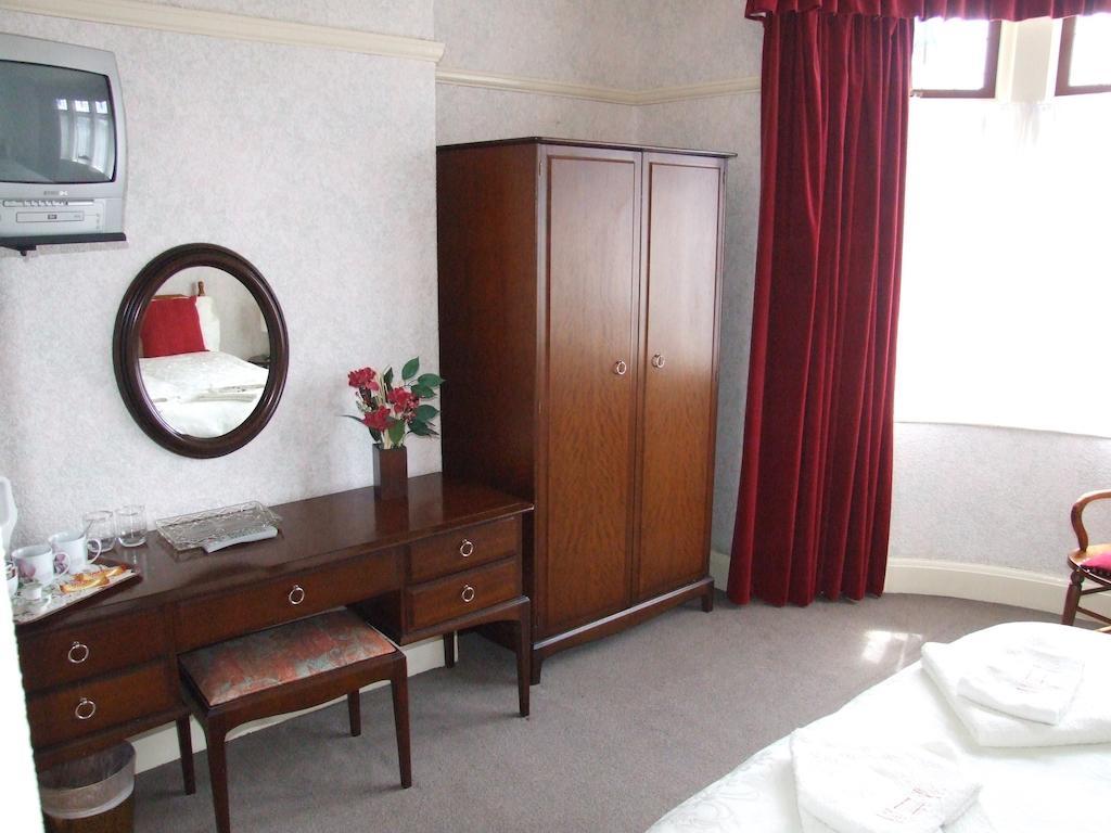 Bed and Breakfast Mountview Сент-Остелл Номер фото